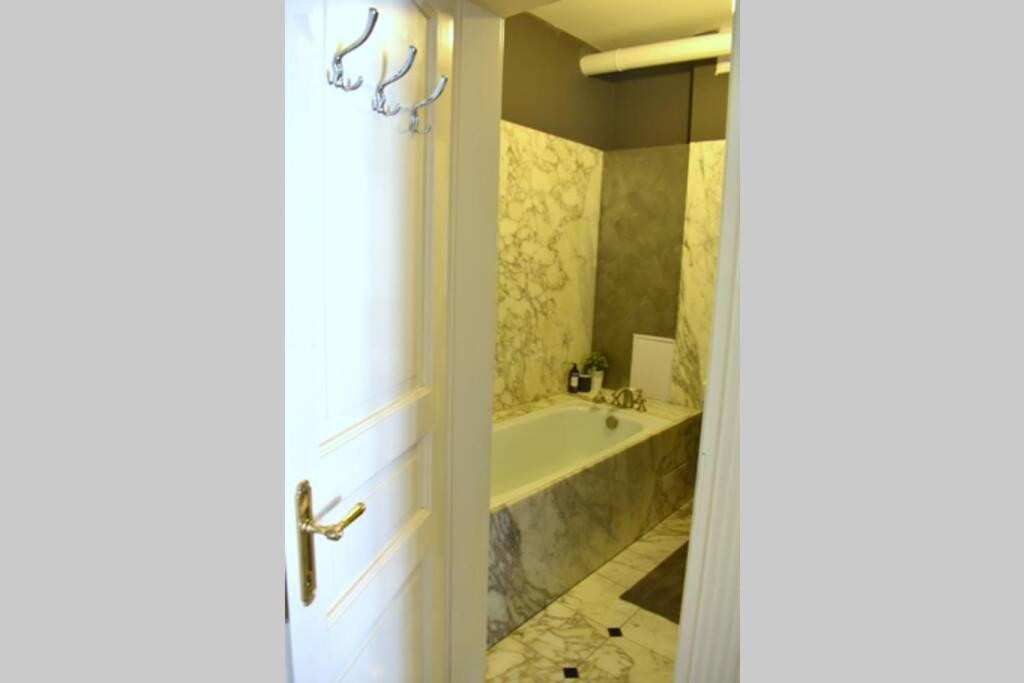 Airstay : Deluxe Old Town Appartement Praag
