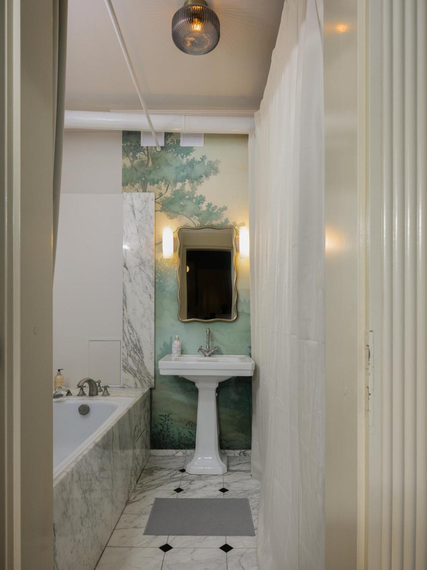 Airstay : Deluxe Old Town *